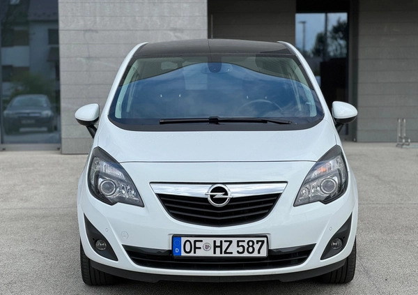 Opel Meriva cena 30900 przebieg: 135000, rok produkcji 2012 z Rzeszów małe 352